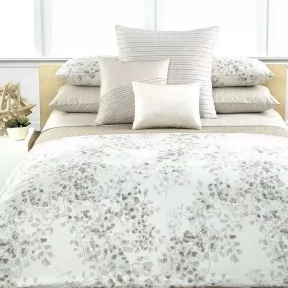 Calvin Klein Wellfleet Queen Duvet Cover+2 Standard Shams. Brand New!